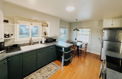 Skaneateles House | The Folk Soul - Your charming 2-bedroom Skaneateles get-away