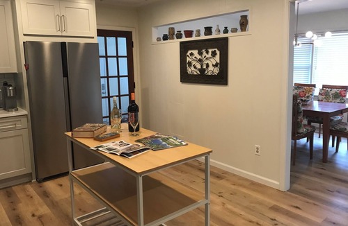 Toccoa House | The Foothills Getaway - dog-friendly, fast internet, ample free parking