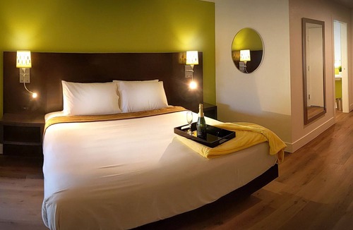 North Auburn Hotel | The Foothills Motel