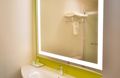 North Auburn Hotel | The Foothills Motel