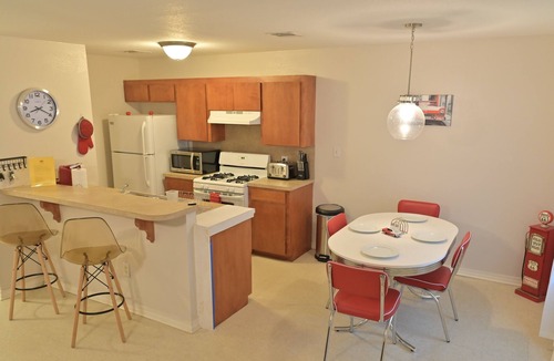 Shreveport House | The Ford Manor- Perfect for Extended Stays