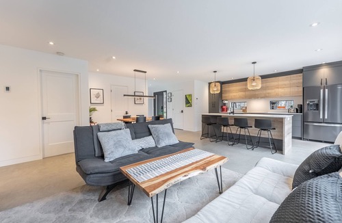 Argenteuil Regional County Municipality Ski Chalet | The Forest Hideaway | Sauna | Spa | Single Storey