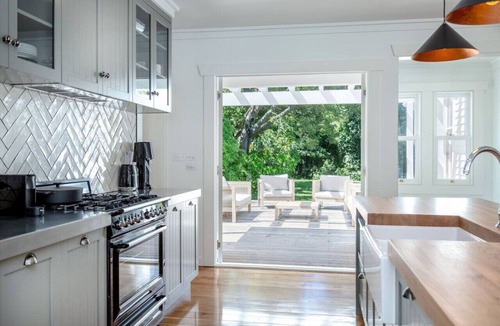 Pirinoa House | The Forest House, Martinborough