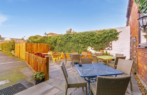 Edwinstowe Hotel | The Forest Lodge