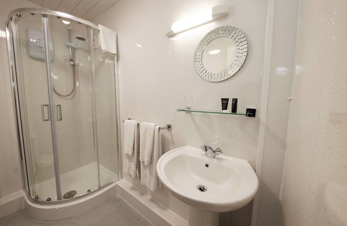 Edwinstowe Hotel | The Forest Lodge