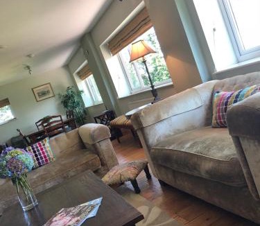 Rhiwbina Apartment | The Foretop