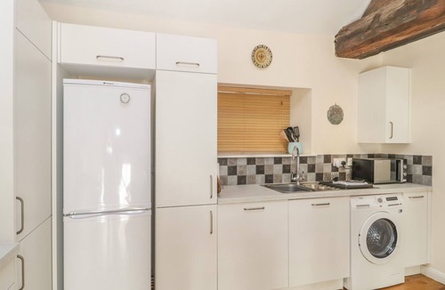 Marksbury Cottage | THE FORGE, romantic in Farmborough