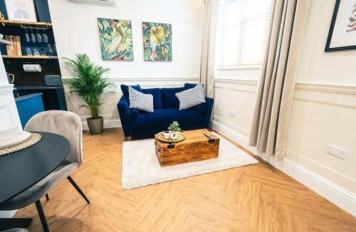 Ashby-de-la-Zouch Apartment | The Former New Inn