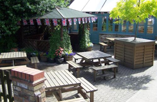 Ely Hotel | The Fountain