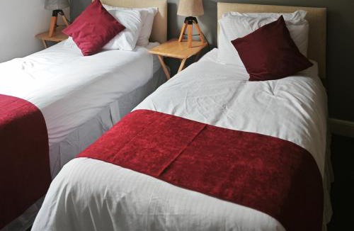 East Drayton Hotel | The Fountain Hotel