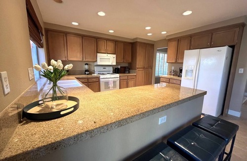 Antelope House | The Four-Bedroom Poolside Oasis