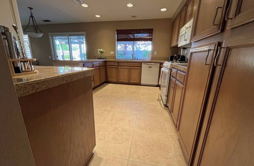 Antelope House | The Four-Bedroom Poolside Oasis