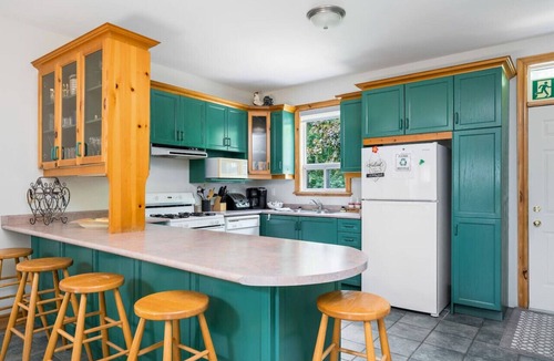 The Blue Mountains Ski Chalet | The Four Leaf Clover at The Blue Mountains for 12
