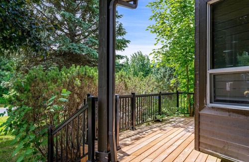 The Blue Mountains Ski Chalet | The Four Leaf Clover at The Blue Mountains for 12