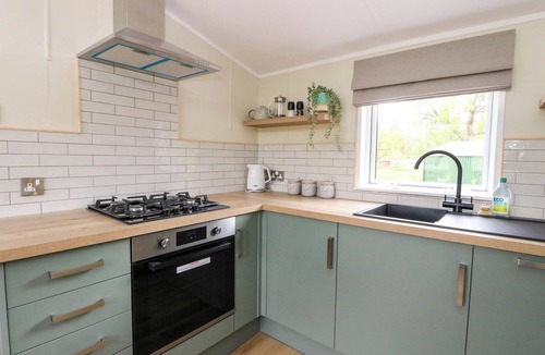 Fort William Cottage | THE FOUR OAKS CHALET, family friendly, with a garden in Blaich