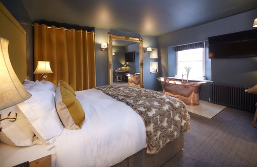 South Cave Hotel | The Fox and Coney Inn