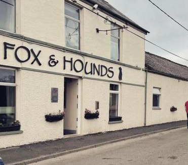 Banc-y-felin Bed & Breakfast | The Fox and Hounds
