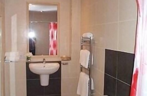 Uffington Hotel | The Fox and Hounds