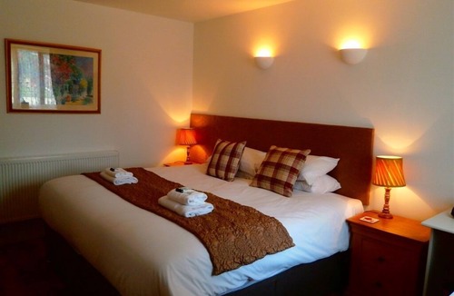 Uffington Hotel | The Fox and Hounds