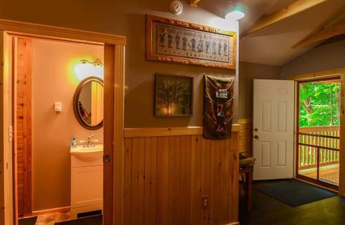 Southern House | The Fox Den - Foxtail Orchards Inc
