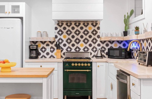 Inman Park Apartment | The Fox Den