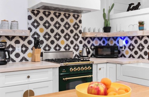 Inman Park Apartment | The Fox Den