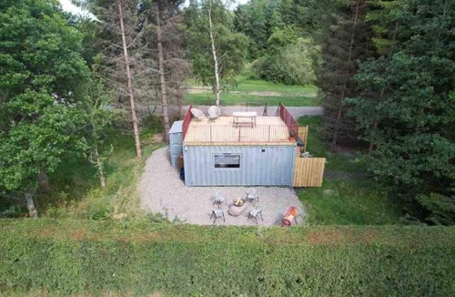 Kippen House | The Fox Den - Woodland Container Accommodation