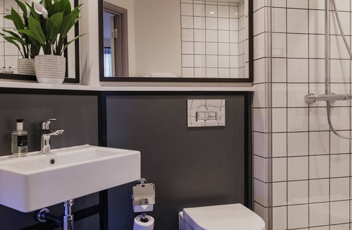 Hanger Hill Hotel | The Fox & Goose Hotel