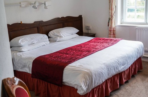 Bridestowe Hotel | The Fox & Hounds Hotel