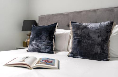 Hurley House | The Fox House