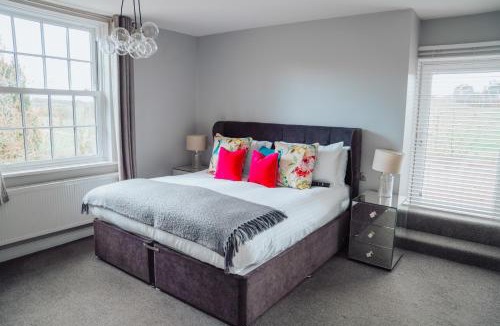 Stourbridge Bed & Breakfast | The Fox Inn