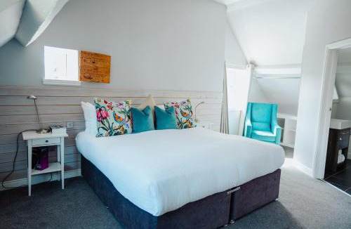 Stourbridge Bed & Breakfast | The Fox Inn