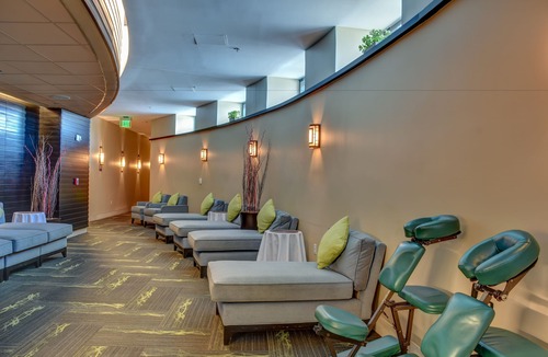 Mashantucket Hotel | The Fox Tower at Foxwoods