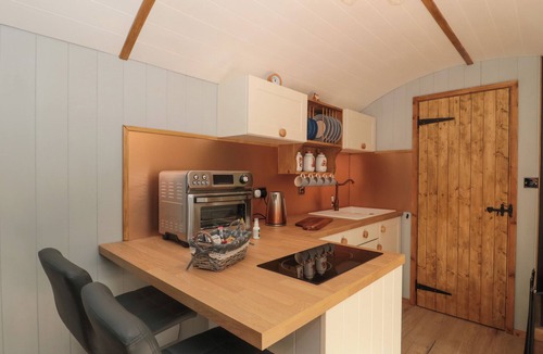 Shepperdine Cottage | The Foxes Den Shepherds Hut