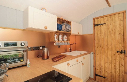 Shepperdine Cottage | The Foxes Den Shepherds Hut