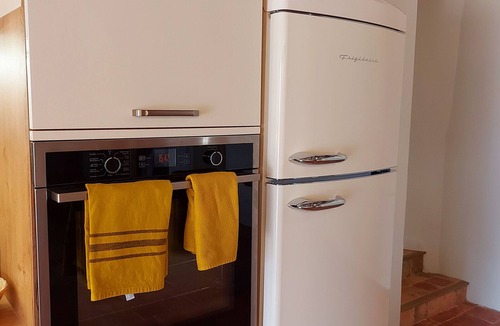 Chateau-Gontier Cottage | The Aviary Plessis: Exceptional Home for 14 Guests