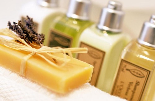 Paringa Cabin | The Frames - Award-Winning Couples Retreat with Private Heated Pool, Spa & Sauna