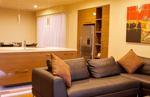 Paringa Villa | The Frames 'Collage' Luxury Retreat