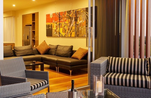 Paringa Villa | The Frames 'Collage' Luxury Retreat