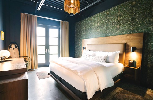 Central East Austin Hotel | The Frances Modern Inn