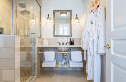 Kennett Square Hotel | The Francis Hotel & Suites