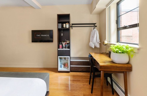 Parkside Hotel | The Francis