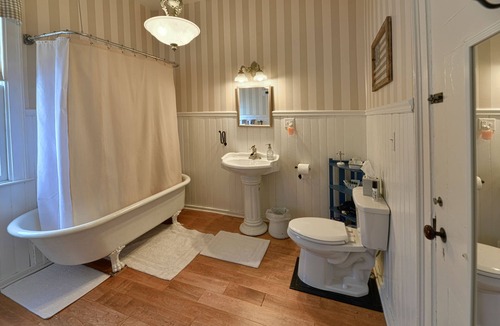 Canandaigua Bed & Breakfast | The Franklin - Comfort Ensuite