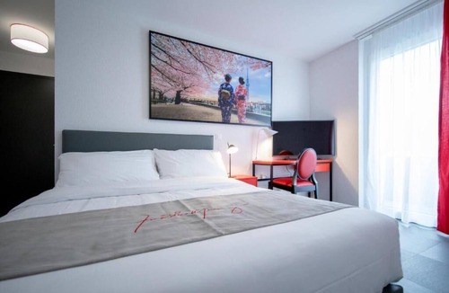 Montreux City Centre Hotel | The Freddie Mercury Hotel