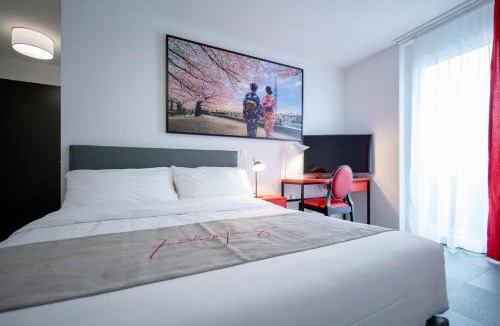 Montreux City Centre Hotel | "The Freddie Mercury" Hotel