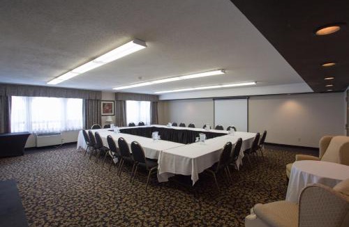 Fredericton Hotel | The Fredericton Inn