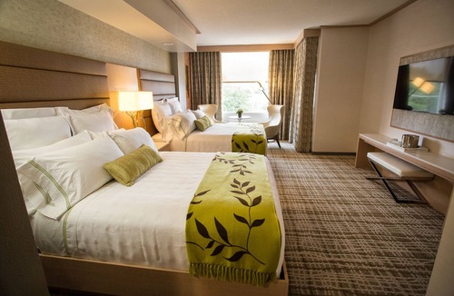 Nacogdoches Hotel | The Fredonia Hotel and Convention Center