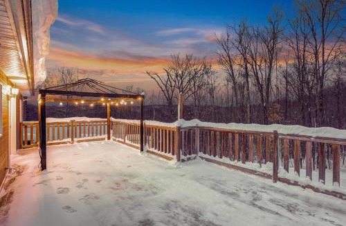 St-Adolphe-d'Howard House | The Freedom SPA mobility-impaired welcomed