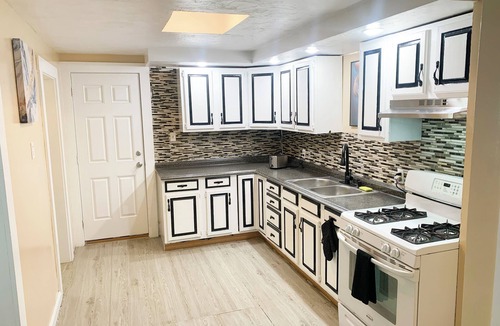 New Bedford House | The FREEDOM HOME FROM HOME