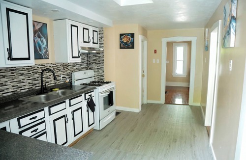 New Bedford House | The FREEDOM HOME FROM HOME